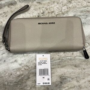 Michael Kors Jet Set leather wallet
